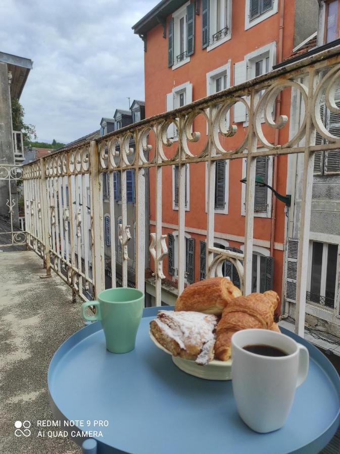Résidence SERENITY--WIFI--CENTRE VILLE--SANCTUAIRES Lourdes Exterior foto