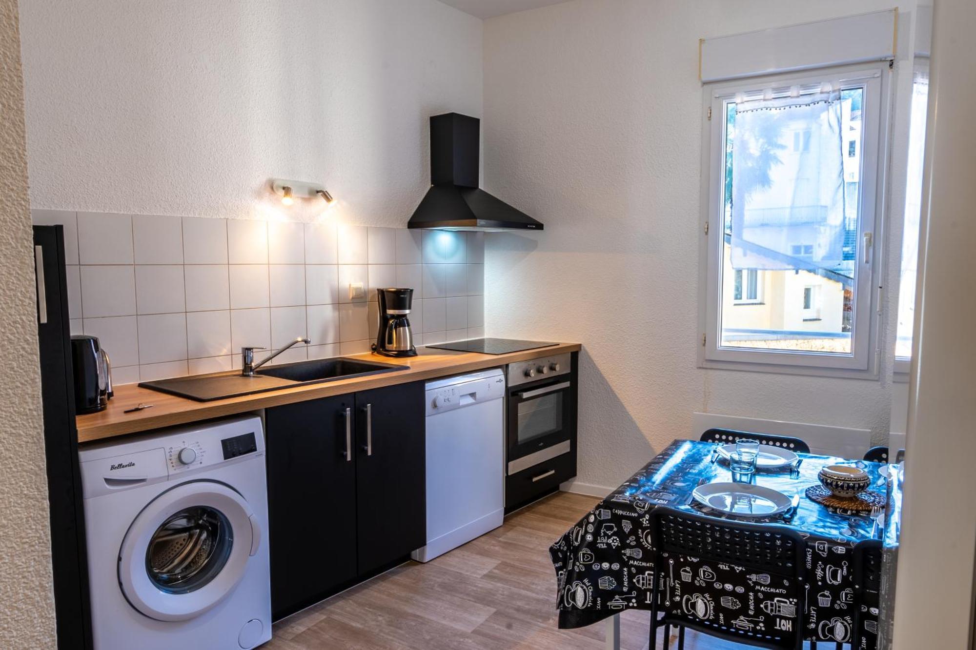 Résidence SERENITY--WIFI--CENTRE VILLE--SANCTUAIRES Lourdes Exterior foto